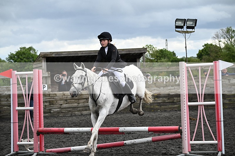 WJ6_0143 - Class 13 Novice 60cm