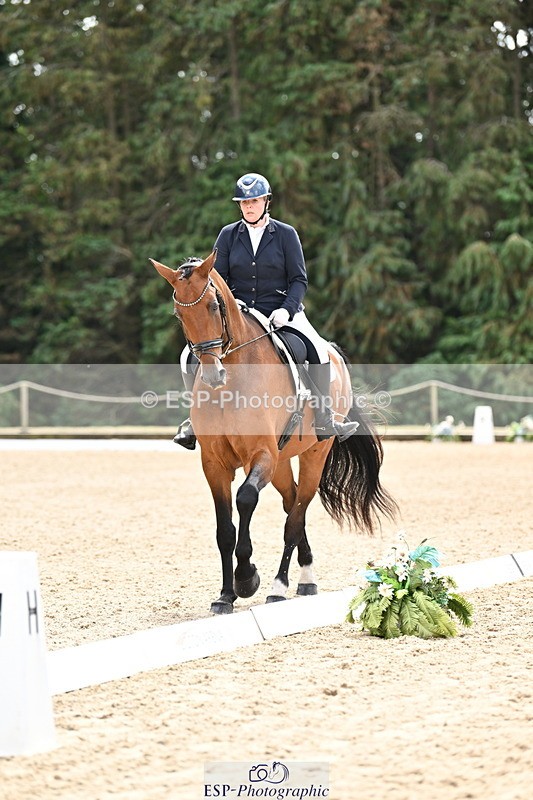 250808A-154541-01394 - 006-Katherine.CarneCalcourt.Romancier