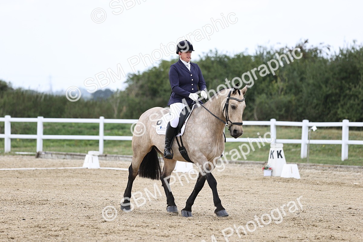 SBM_017898 - Class 14 - Novice 23 - 15.16-16.19