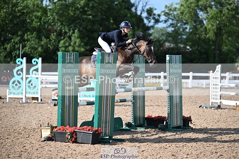 260627-180244-05923 - Cls 27 Foxhunter and 1.10m