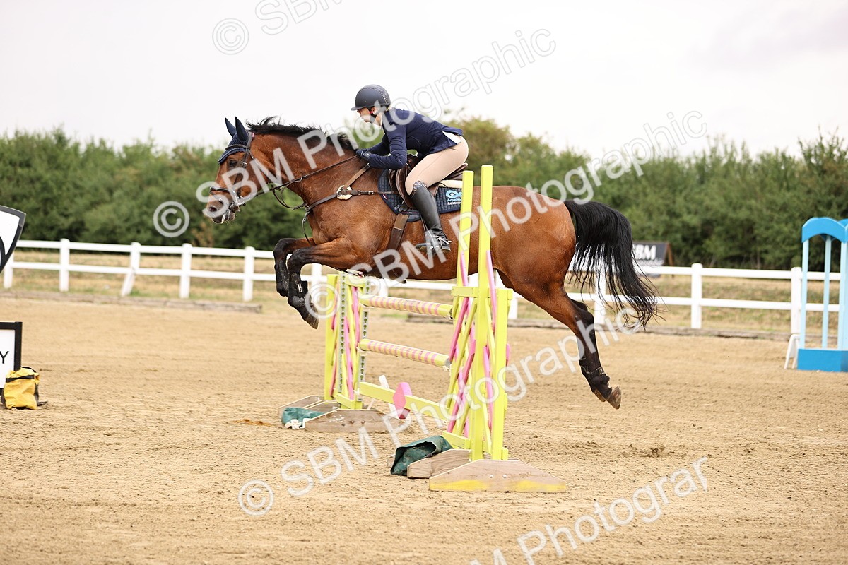 SBM_026351 - Class 12 - Amateur Championship Qualifier 1.05m