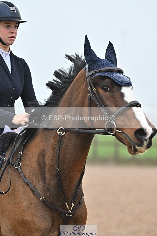 241103A-110727-06899 - SUN Cls 18 British Novice and 90cm Open