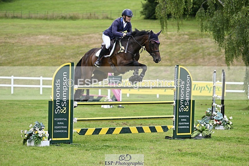 240711-122249-26898 - Cls 117 HOYS Grade C Quali 1.35m