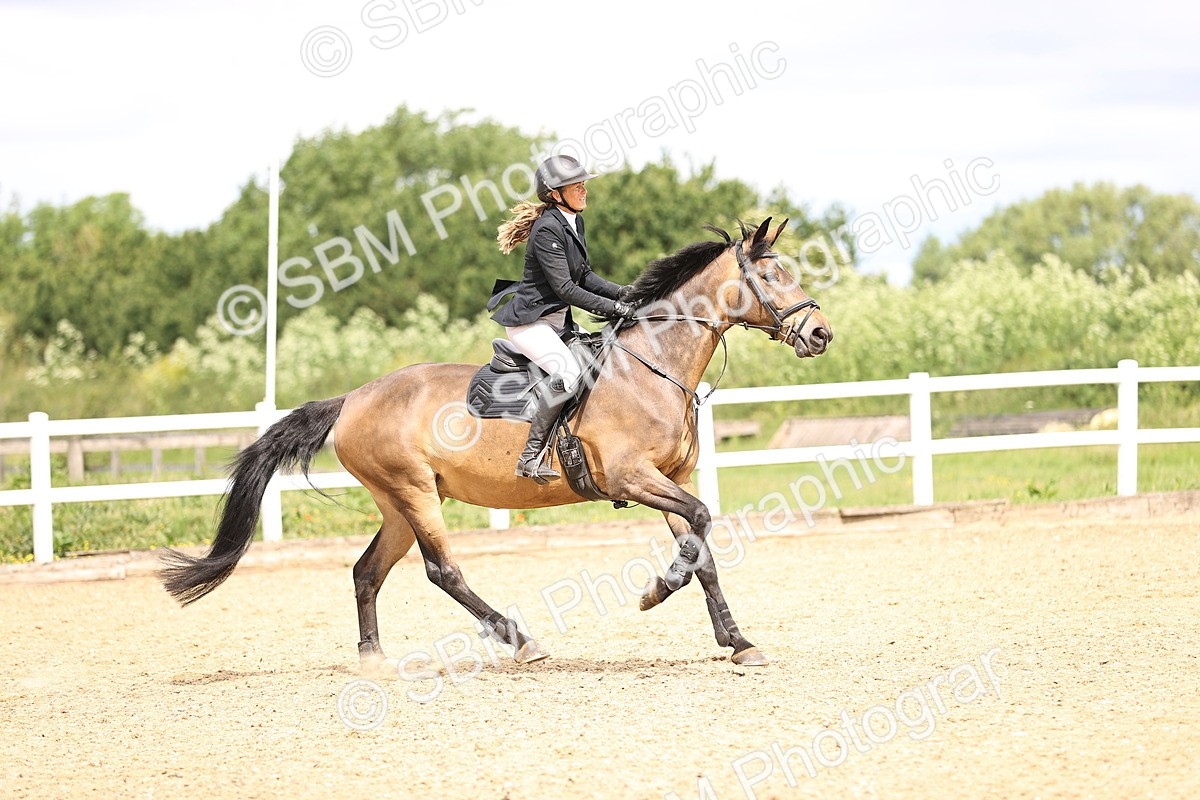 SBM_006470 - Class 16 - Senior British Novice - 90cm