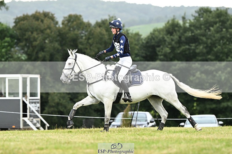 240825X-164242-37330 - 80cm XC 16.30 to 17.30