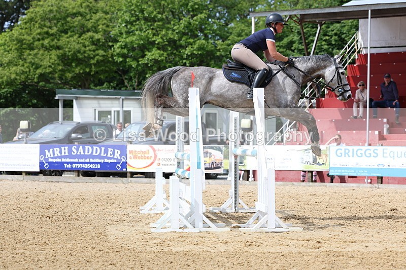 3E7A7376 - Class 7: Senior Newcomers/1.10m open