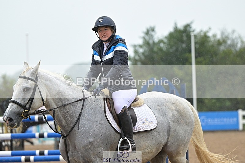 240925A-141328-01083 - Cls 5 Foxhunter and 1.20m Open