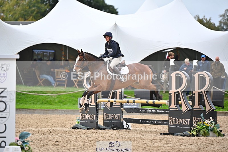 251026A-143817-25196 - G-569-Hannah.Lewis