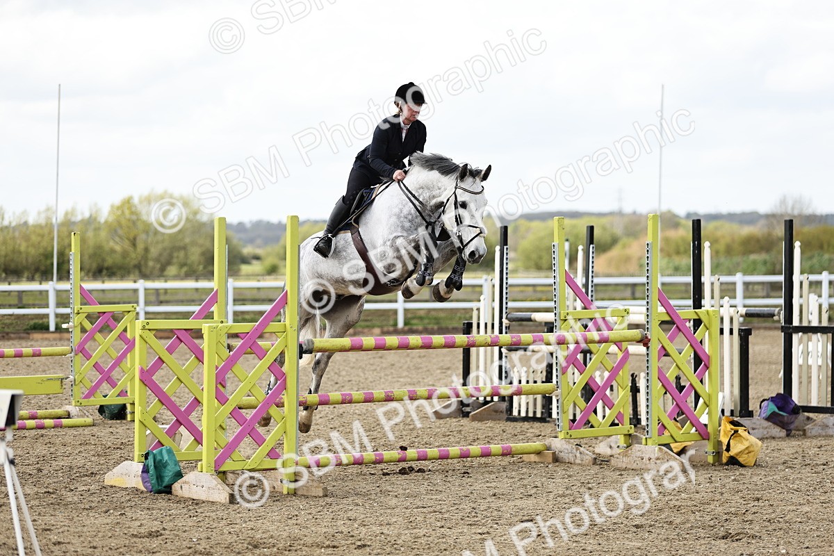 SBM_001123 - Class 4 - Senior Newcomers - 1.10m