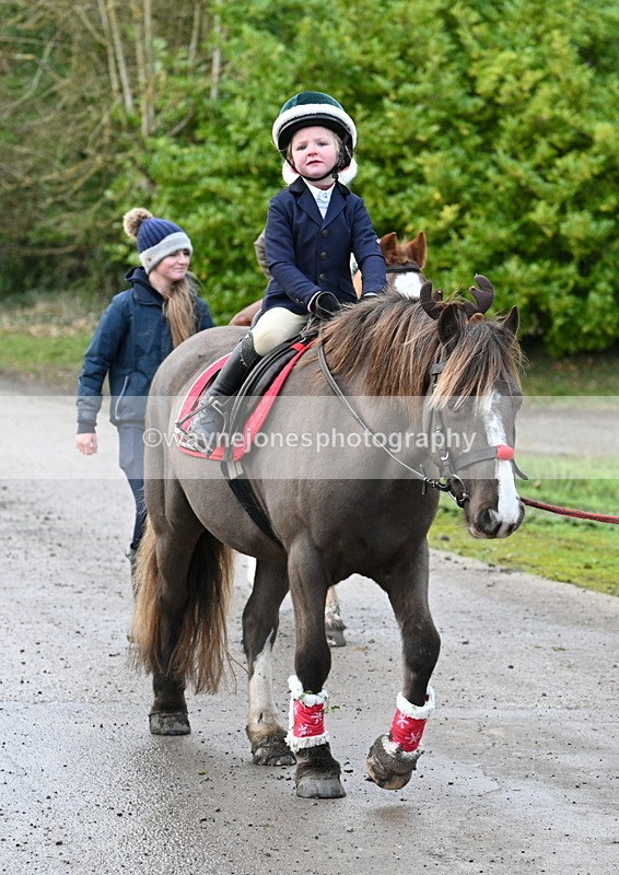 WJ7_9820 - Berks & Bucks Lead Rein - Hendred House 22-12-14