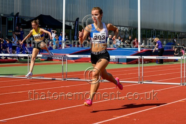 Age25SAT-916433 - Track Female Set One