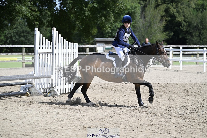 240823X-120322-16339 - 60cm R2 11.00 to 12.30