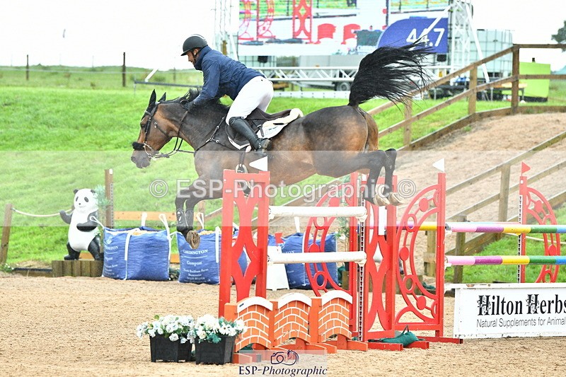 230723A-093318-10578 - Cls 4, 2 Star Small 1.30m