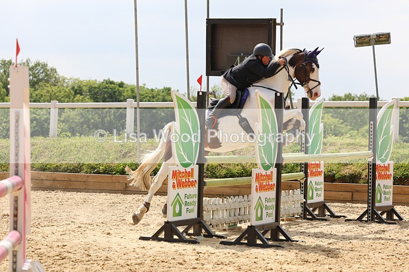 3E7A1142 - Class 13: Senior Newcomers/1.10m open