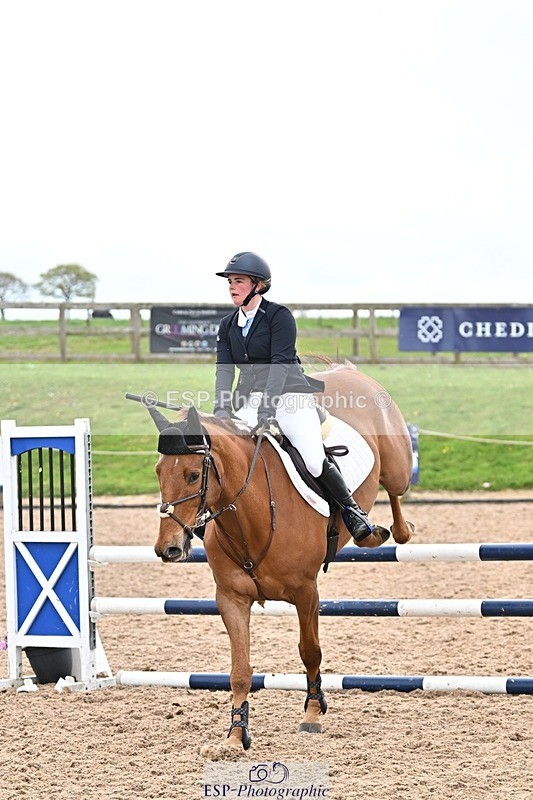 250414-112013-00456 - 90cm Round 1