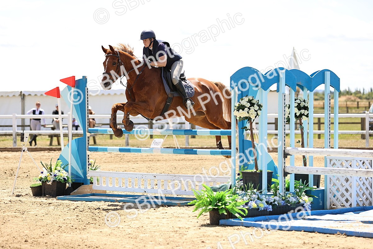 SBM_014393 - Class 15 - Senior Newcomers - 1.10m Open