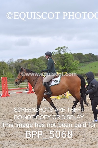 BPP_5068 - CLASS 24 SUN Senior BritiNovice/ 90cm Open