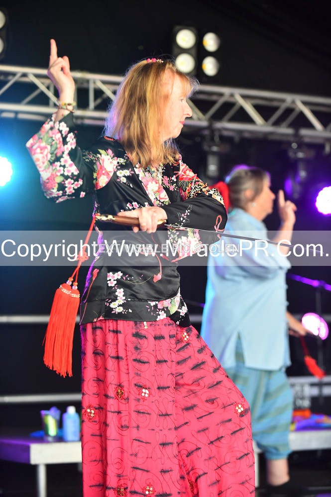 SH4_1517 - Tai Chi with Lisa Kay.