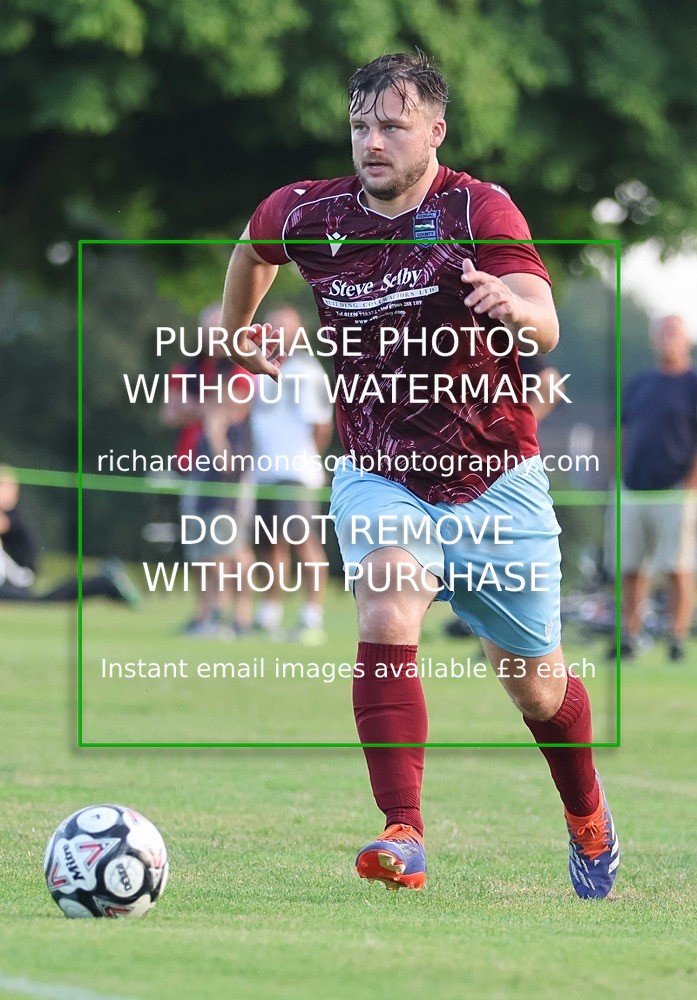 533A4671 - Kendal County vs Cleator Moor Celtic (11/8/26)