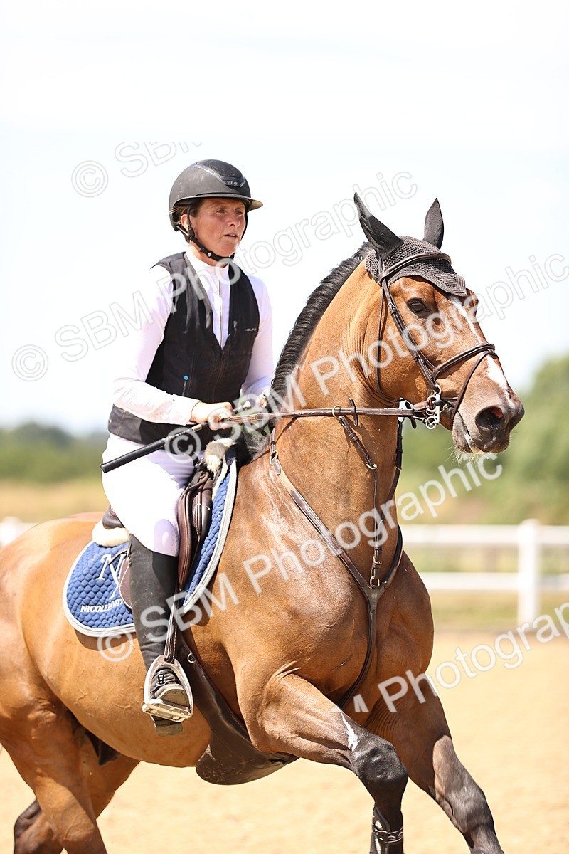 SBM_001908 - Class 16 - GFS Senior Newcomers 1.25m