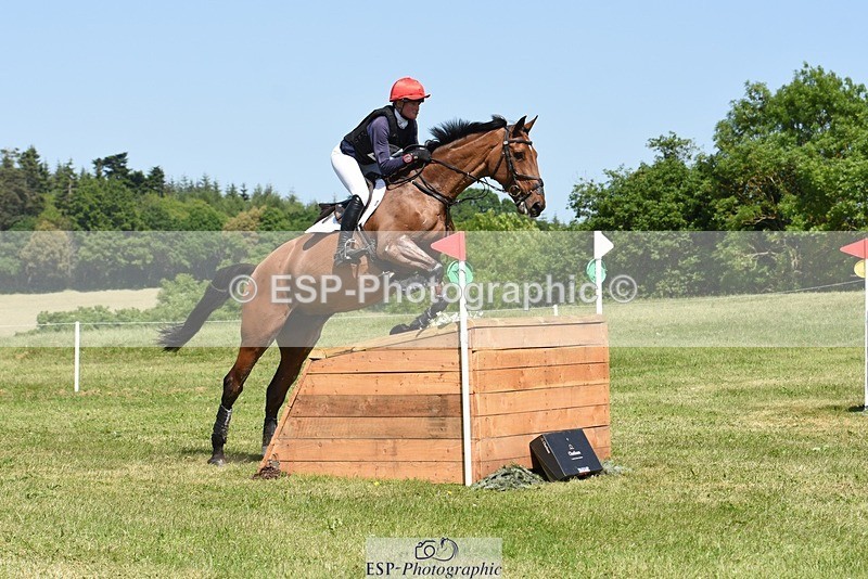 230527-142728-09484 - 327-ROMANTIC-Rosie_Fry-XC