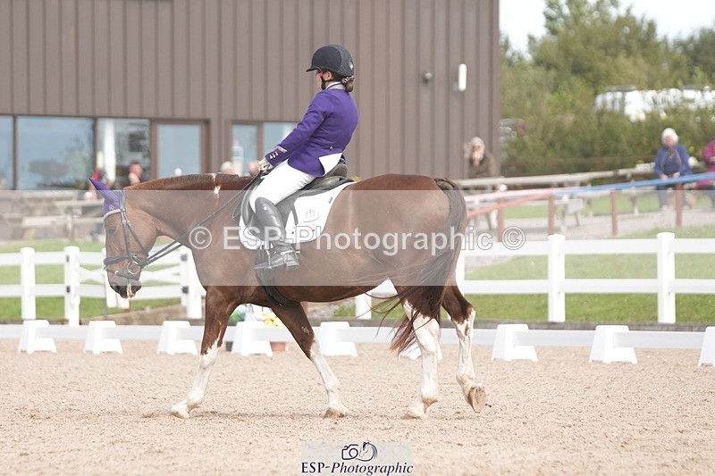 250906-132009-03593 - 017-Natalie.RosewarnePenpont.Fancy.That