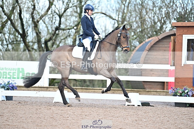 240218A-110516-05799 - 131-Lauren.Burrows-Active.Vogue