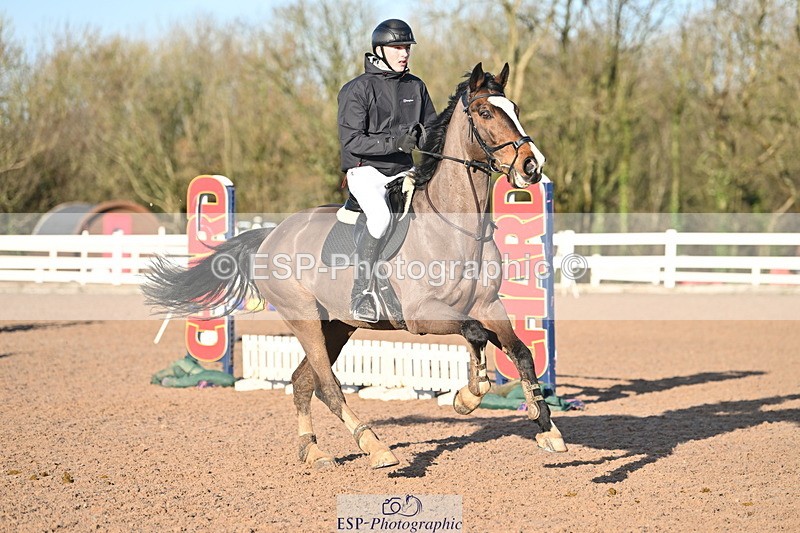 231210A-132113-02562 - Cls 20 Newcomers & 1.10m Open