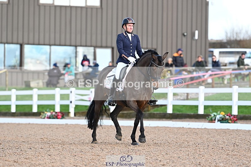 240218A-113456-06361 - 221-Alice.Peternell-Fourseasons.Sienna