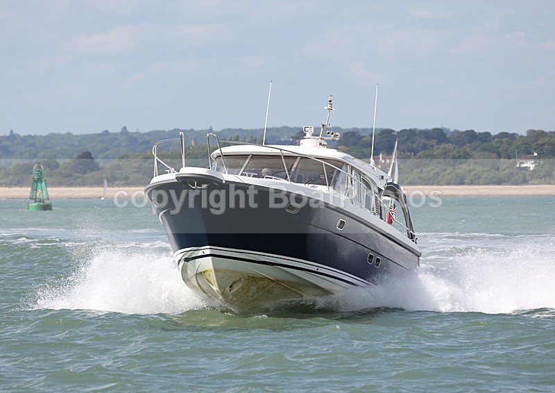 140525 NIMBUS 43 WT7A2139 - 130826 BLUE ANGEL NIMBUS 340