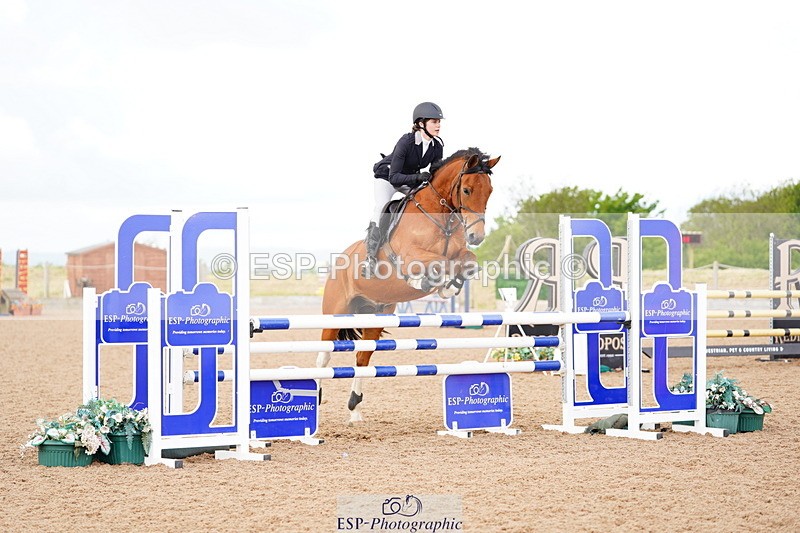 240526A-110636-07727 - Cls 26 Chard Equ 1.05m and 1.10m Grand Prix