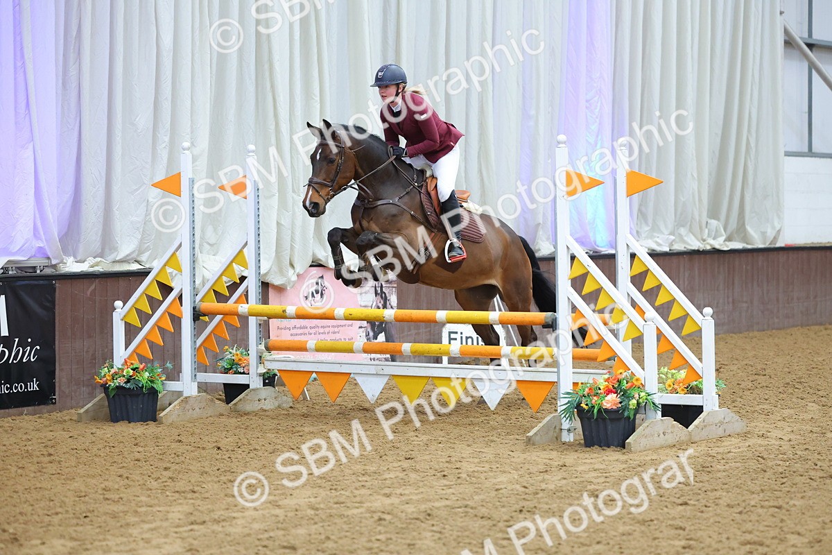 SBM_009753 - Class 20 - Senior British Novice/ 90cm Open - First Round (0.90m)