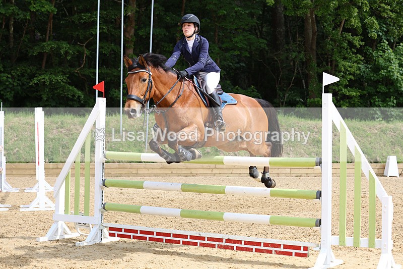 3E7A1121 - Class 13: Senior Newcomers/1.10m open