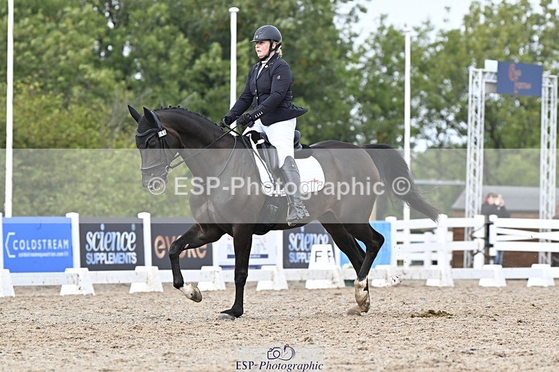 250907-153323-09147 - 049-Laura.ColeGavin.10