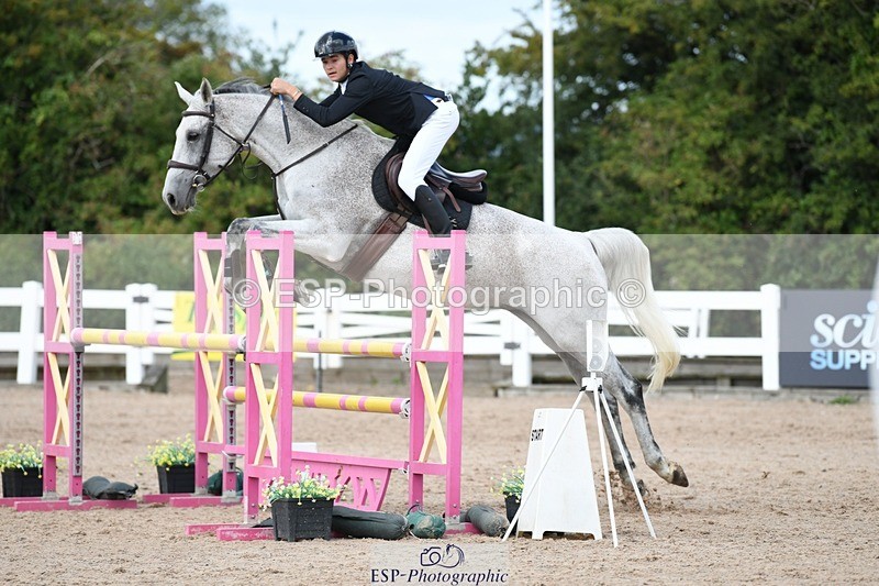 250801-111919-04645 - Cls 21 A&B Snr Disc & 1.00 Open