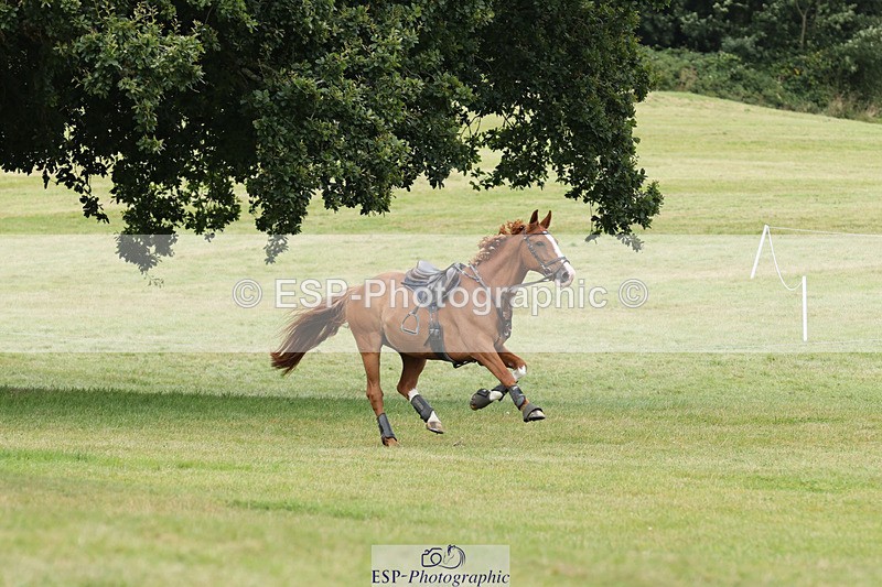 240825X-143418-34687 - 80cm XC 14.30 to 15.30