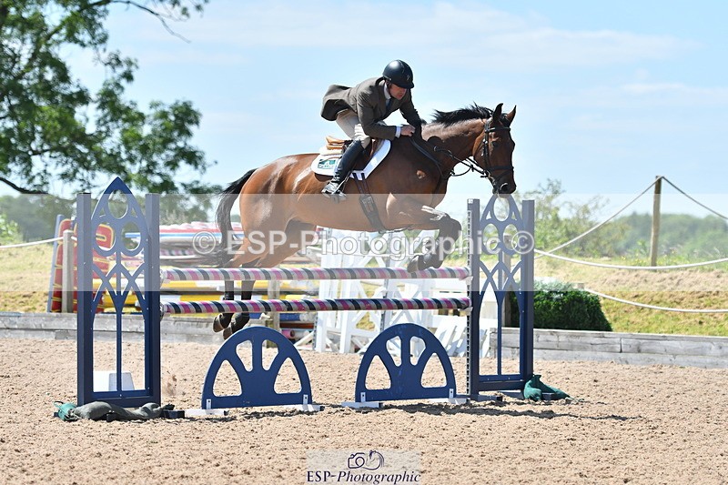 240609A-124504-05333 - Cls 18 Snr Newcomers and 1.10m Open