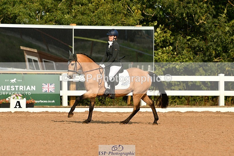 250817-091020-06797 - 065-Nicky.TurriffMyshall.Robby