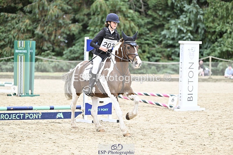 250820A-122422-06385 - Round 1, Start to 1.30pm Break