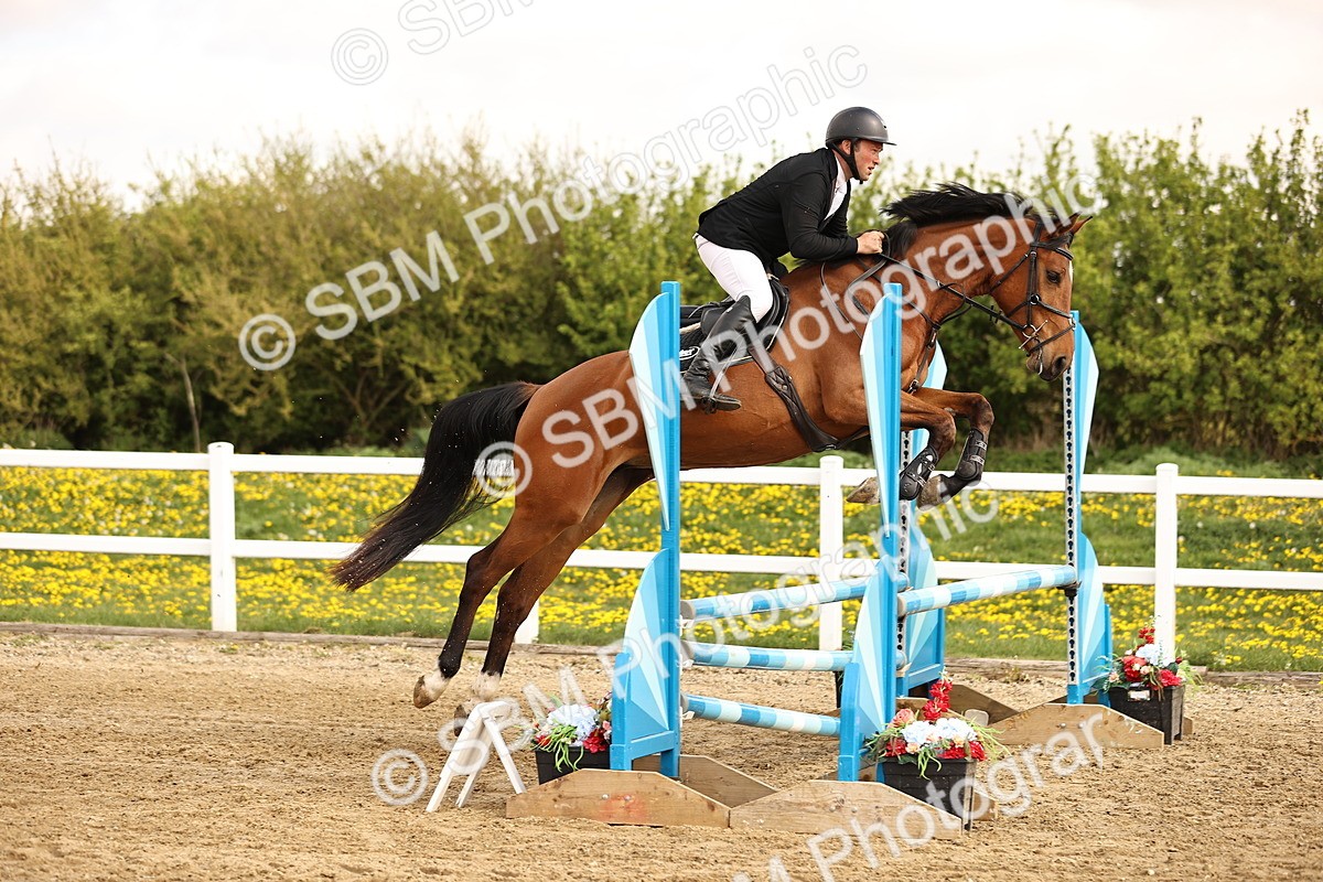 SBM_5121 - Class 9 - Senior British Novice - 90cm