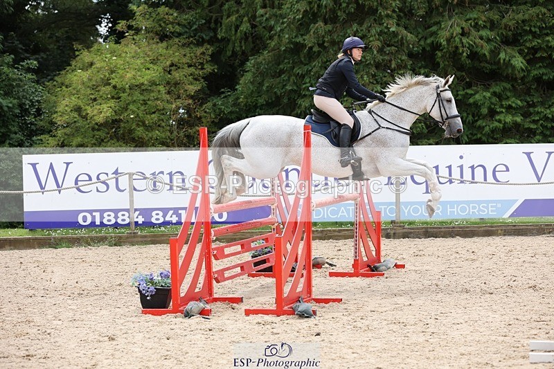 240711-124436-27270 - Cls 122 1.10m Amateur Quali