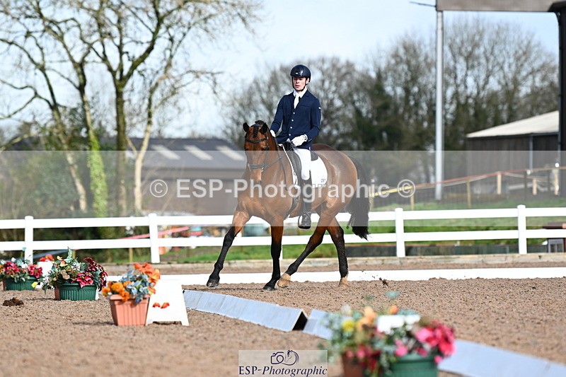 240218A-113056-06343 - 261-Angus.Corrie.Deane-Borlandeaux