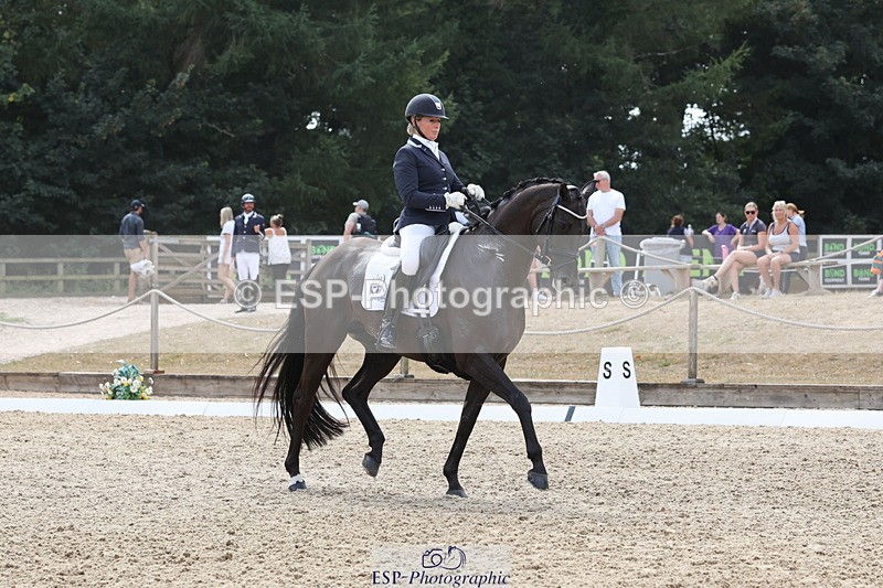 250809A-144839-04400 - 028-Sameera.RahmatallaForget.Me.Not.NE