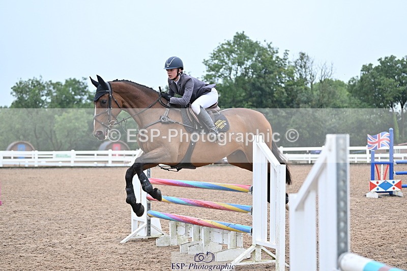 240907A-113538-01171 - Cls 8 1.05m Amateur Qualifier