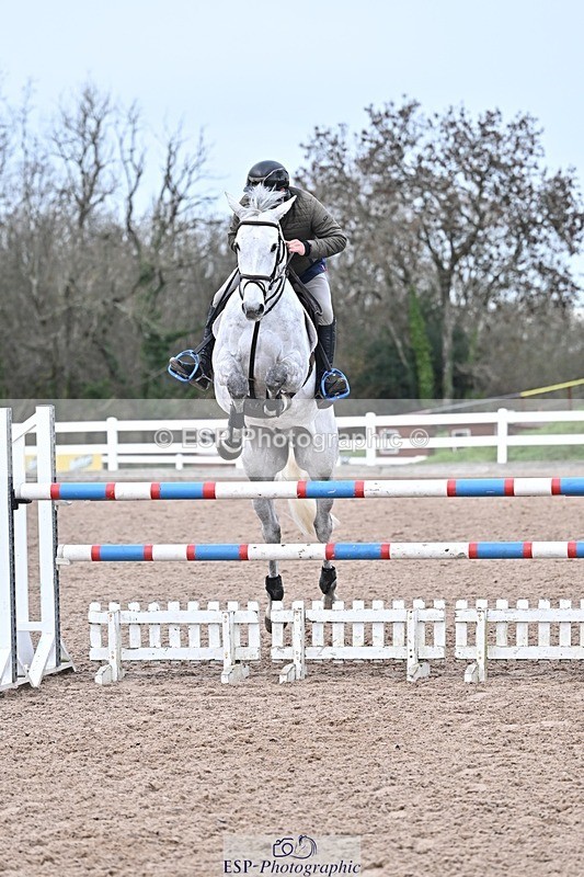 251126-135838-00659 - Cls 5 Foxhunter and 1.20m