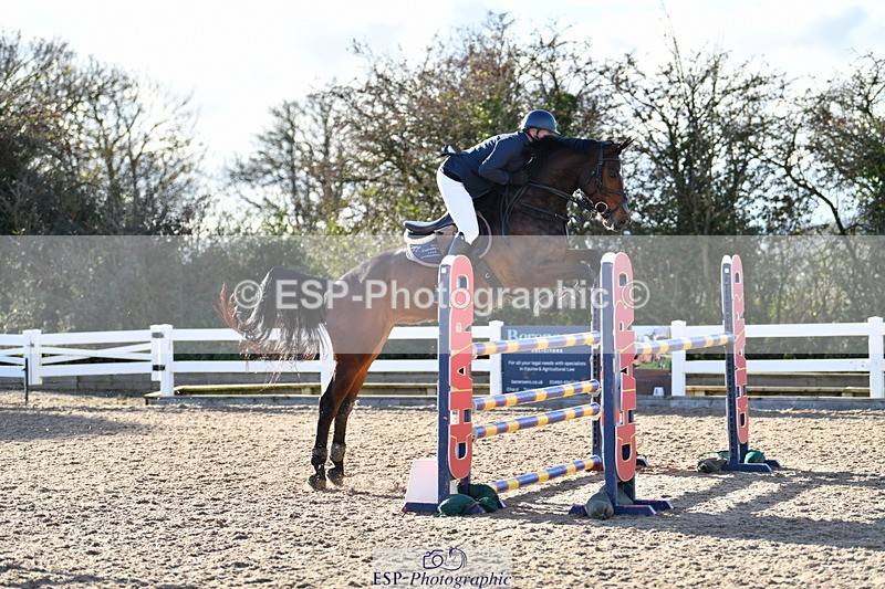 231110A-150735-00971 - Cls 6 Foxhunter & 1.20m Open