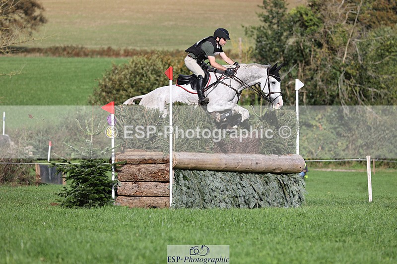 241025-124000-08118 - 121-Tommy.Greengard-EL.PORVENIR.LUIGI