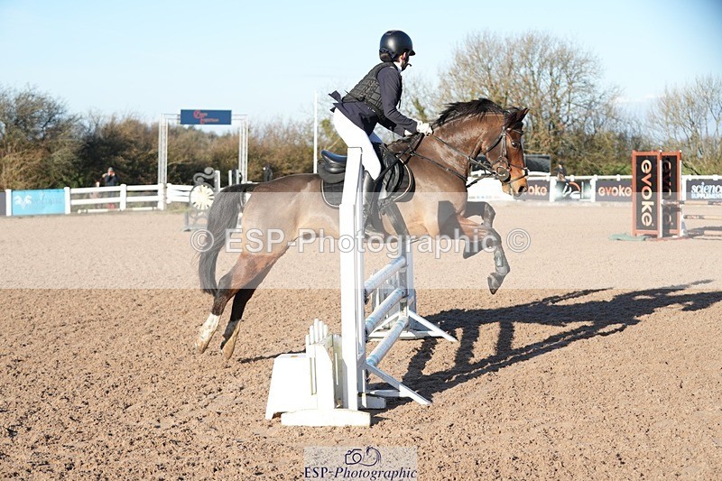 251130-105305-01015 - Cls 4 Pony Brit Nov & 80cm Open