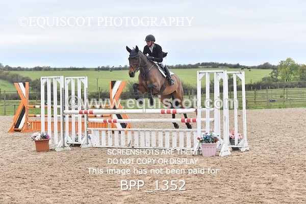 BPP_1352 - CLASS 16 SUN Senior Newcomers/ 1.10m Open
