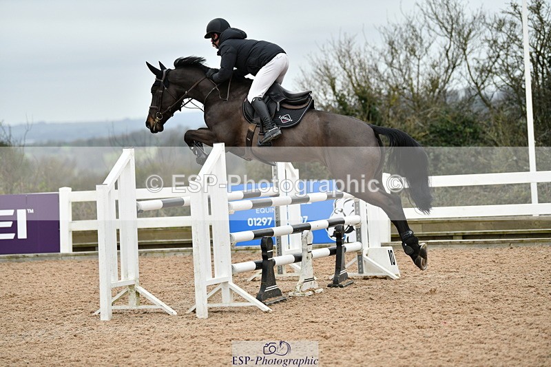 240112A-122234-00701 - Cls 5 Newcomers and 1.10m Open